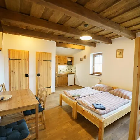 Apartmany Pausram Pouzdrany Exterior photo