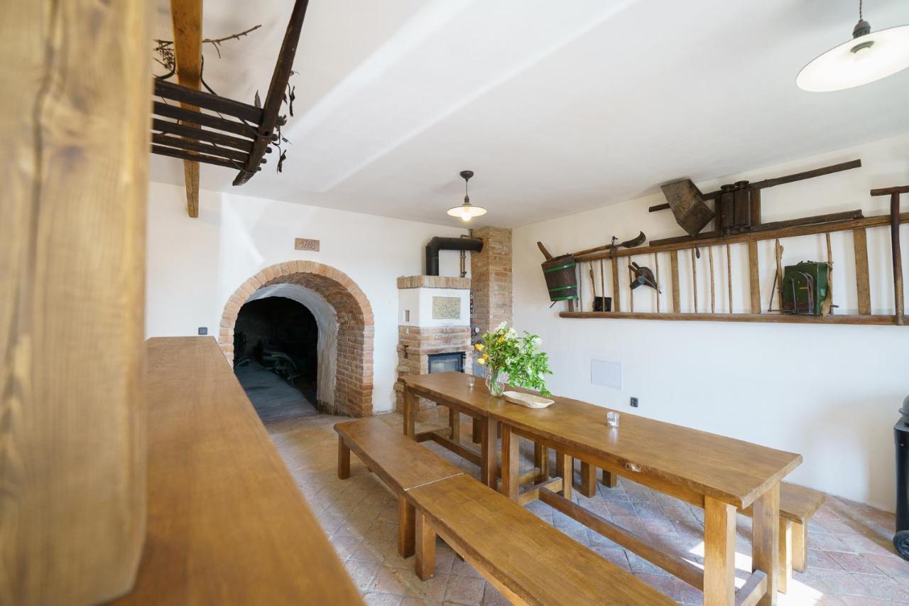 Apartment Pausram Pouzdrany